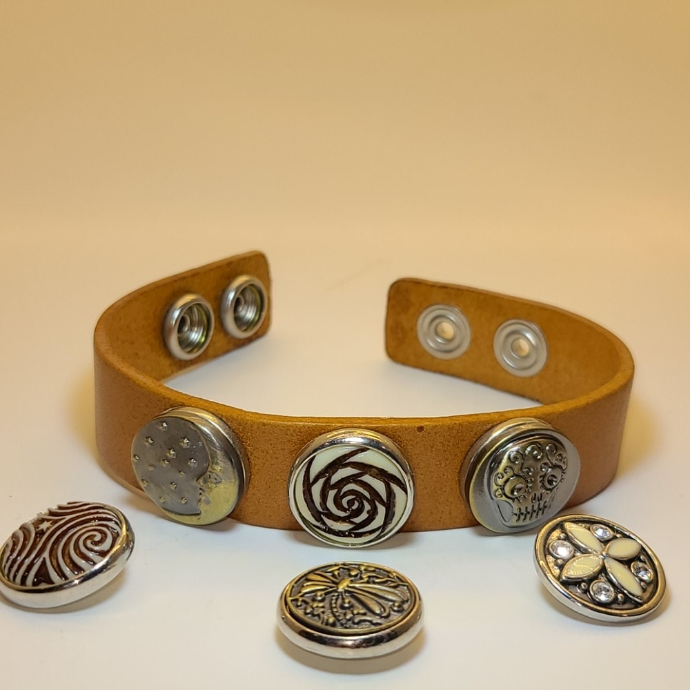 Bracelet leather